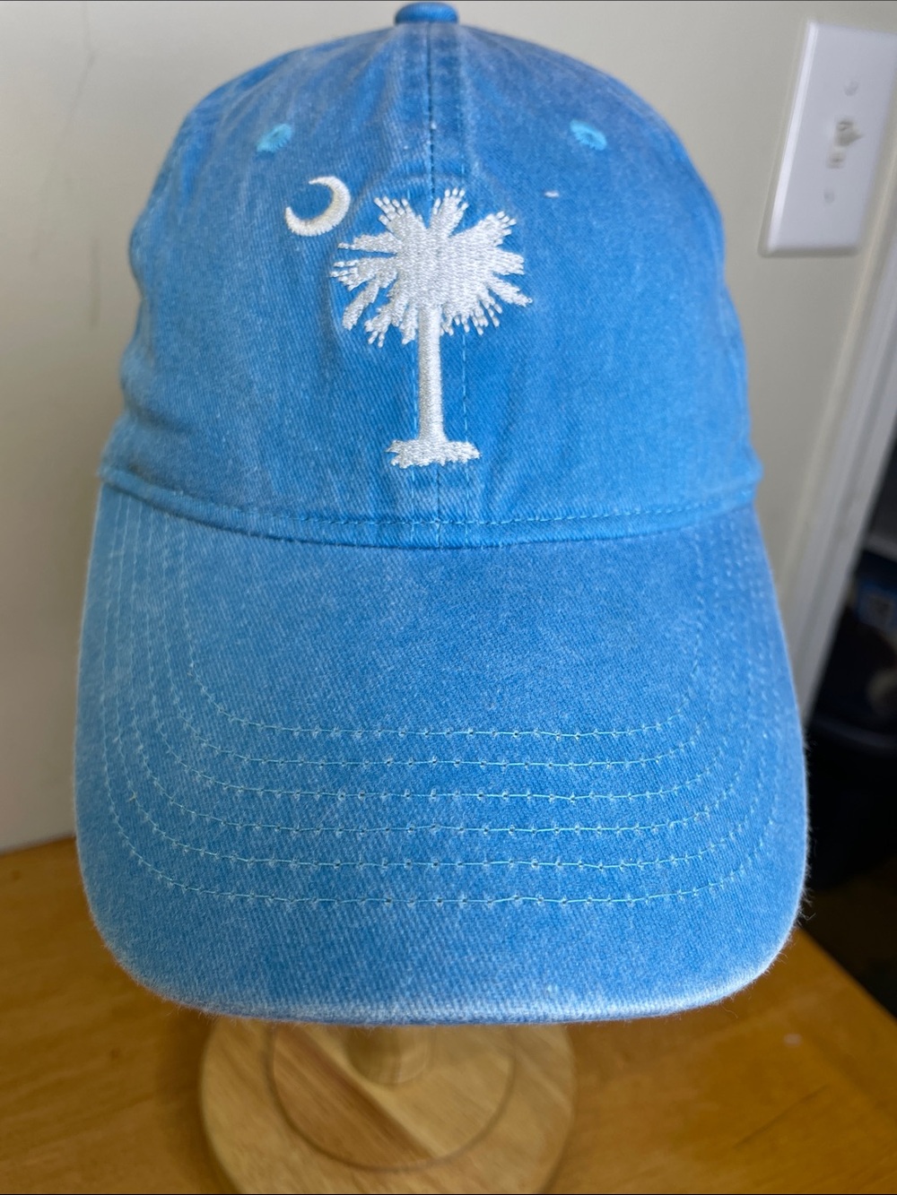 Seasonal Supply Co. Men's Light Blue Palm Tree Baseball Cap